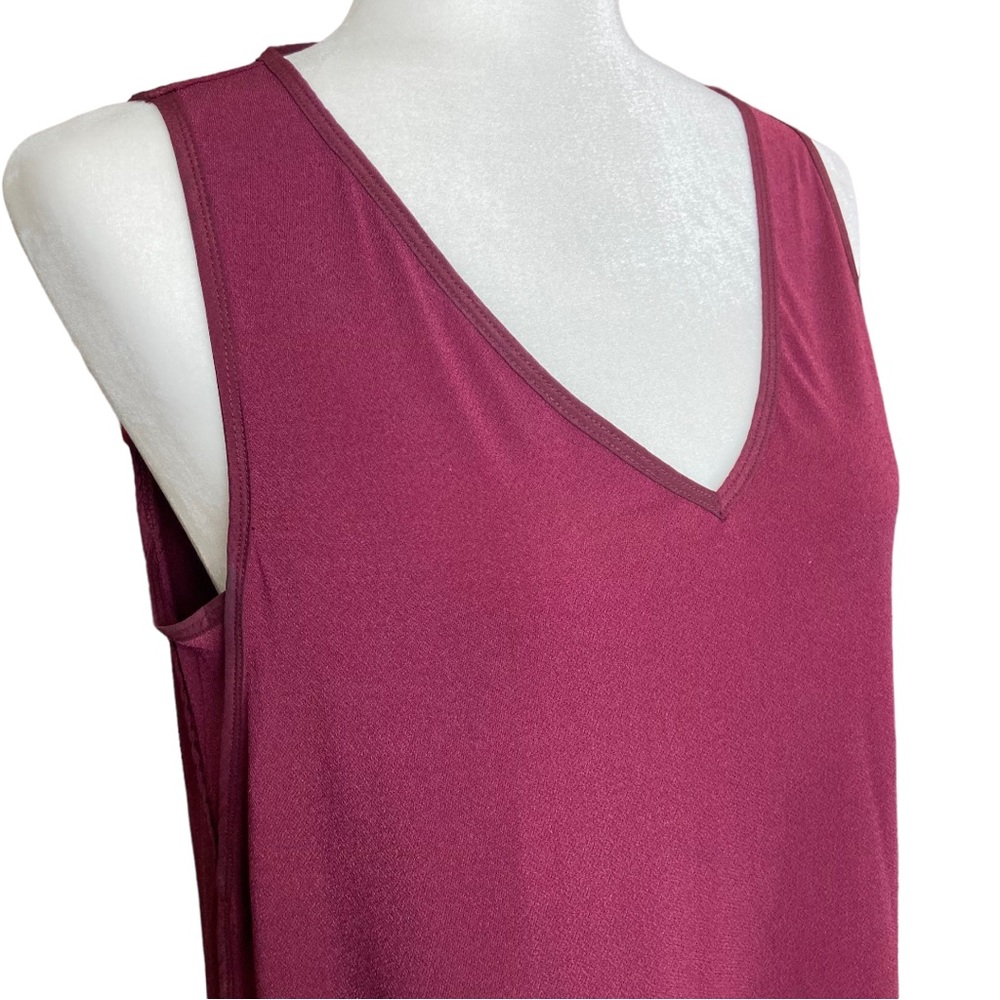 Banana Republic Women's sleeveless v-neck tank top, Sz M - Picture 3 of 16